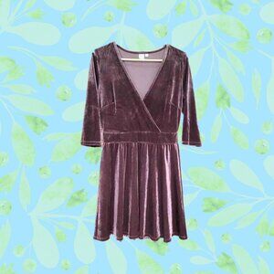 🍄50% TWIK Lavender Velvet Midi Dress